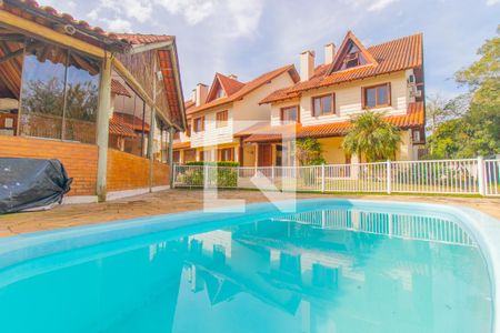 Casa de condomínio à venda com 250m², 3 quartos e sem vagaÁrea comum - Piscina