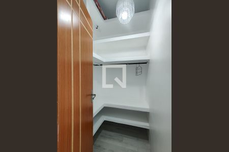 Apartamento para alugar com 70m², 2 quartos e sem vaga Apartamento para alugar com 70m², 2 quartos e sem vagaCloset