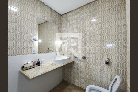 Apartamento para alugar com 70m², 2 quartos e sem vaga Apartamento para alugar com 70m², 2 quartos e sem vagaBanheiro Corredor