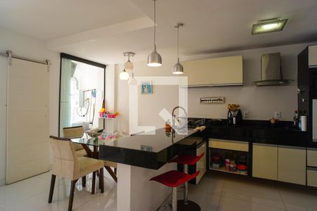 Apartamento para alugar com 80m², 1 quarto e 2 vagasSala/Cozinha