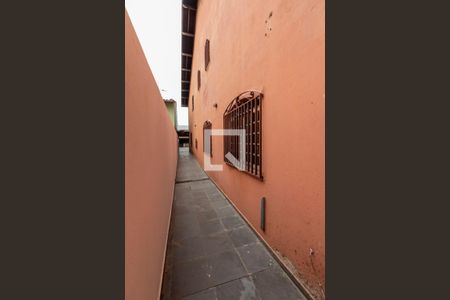 Casa à venda com 328m², 3 quartos e 2 vagas Casa à venda com 328m², 3 quartos e 2 vagasÁrea Externa