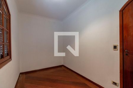 Casa à venda com 328m², 3 quartos e 2 vagas Casa à venda com 328m², 3 quartos e 2 vagasQuarto 2