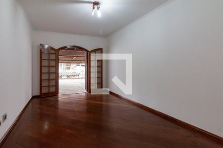 Casa à venda com 328m², 3 quartos e 2 vagas Casa à venda com 328m², 3 quartos e 2 vagasQuarto 1 - Suite