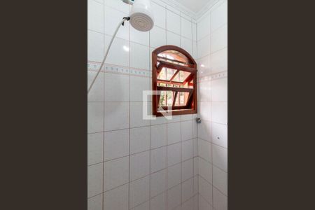 Casa à venda com 328m², 3 quartos e 2 vagas Casa à venda com 328m², 3 quartos e 2 vagasBanheiro Corredor