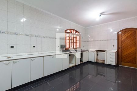 Casa à venda com 328m², 3 quartos e 2 vagas Casa à venda com 328m², 3 quartos e 2 vagasCozinha