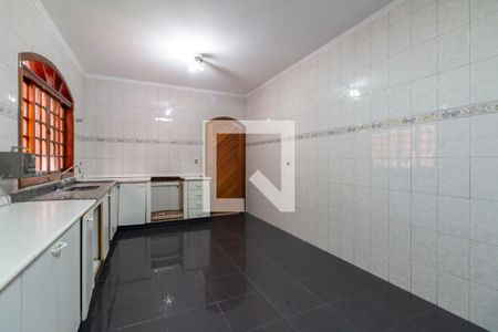 Casa à venda com 328m², 3 quartos e 2 vagas Casa à venda com 328m², 3 quartos e 2 vagasCozinha