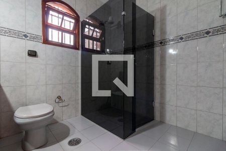 Casa à venda com 328m², 3 quartos e 2 vagas Casa à venda com 328m², 3 quartos e 2 vagasBanheiro Quarto 1 - Suite