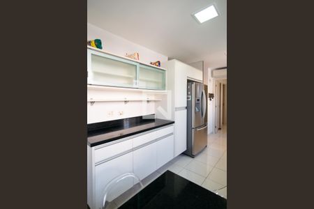 Apartamento à venda com 207m², 4 quartos e 4 vagasCozinha