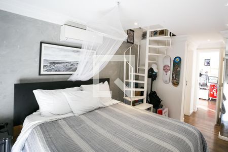 Casa de condomínio à venda com 600m², 3 quartos e 4 vagas Casa de condomínio à venda com 600m², 3 quartos e 4 vagassuíte 2