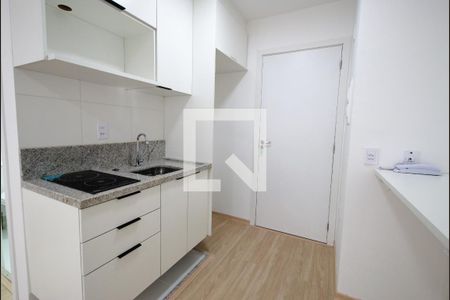 Cozinha de kitnet/studio para alugar com 1 quarto, 27m² em Liberdade, São Paulo