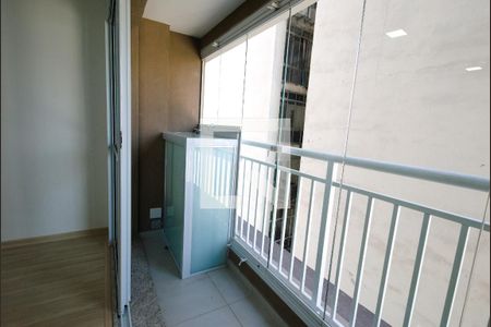 Varanda de kitnet/studio para alugar com 1 quarto, 27m² em Liberdade, São Paulo
