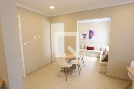 Apartamento à venda com 40m², 2 quartos e sem vagaÁrea comum - Salão de festas