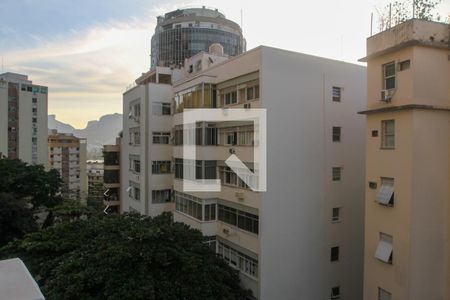 Vista da Sala de apartamento à venda com 2 quartos, 100m² em Copacabana, Rio de Janeiro
