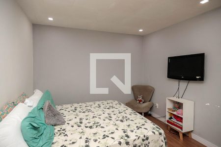 Casa à venda com 130m², 4 quartos e 2 vagas Casa à venda com 130m², 4 quartos e 2 vagasSuíte