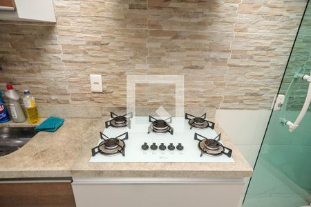 Casa à venda com 130m², 4 quartos e 2 vagas Casa à venda com 130m², 4 quartos e 2 vagasCozinha