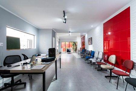 Casa à venda com 200m², 2 quartos e 1 vagaSala e Cozinha