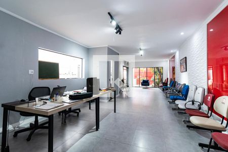 Casa à venda com 200m², 2 quartos e 1 vagaSala e Cozinha