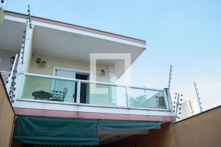 Casa à venda com 142m², 4 quartos e 4 vagasFachada