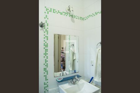 Casa à venda com 142m², 4 quartos e 4 vagasBanheiro quarto 1