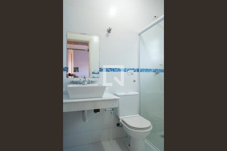 Casa à venda com 142m², 4 quartos e 4 vagasBanheiro quarto 2