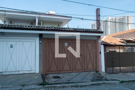 Casa à venda com 142m², 4 quartos e 4 vagasFachada