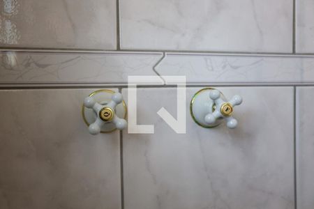 Casa para alugar com 190m², 4 quartos e 4 vagasSuíte 2 - banheiro - detalhes