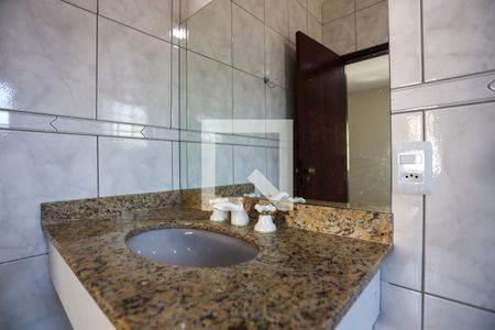 Casa para alugar com 190m², 4 quartos e 4 vagasSuíte 3 - banheiro - detalhes