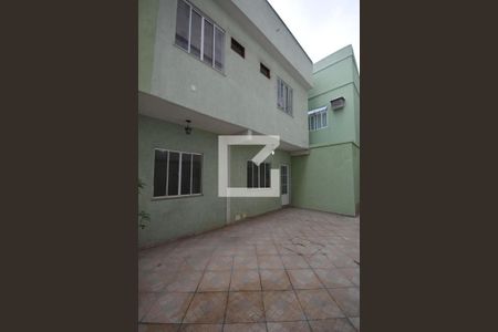 Casa para alugar com 100m², 2 quartos e 1 vagaFachada