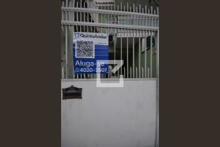 Casa para alugar com 100m², 2 quartos e 1 vagaPlaca instalada