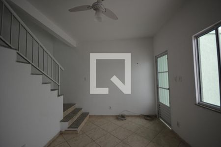 Casa para alugar com 100m², 2 quartos e 1 vagaSala