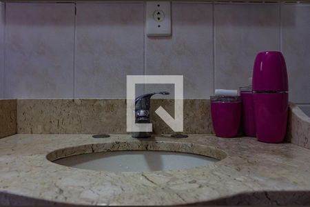 Casa de condomínio à venda com 117m², 3 quartos e 2 vagas Casa de condomínio à venda com 117m², 3 quartos e 2 vagasBanheiro