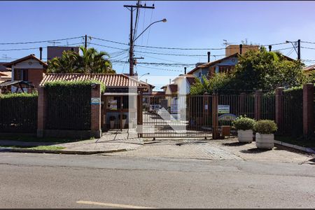 Casa de condomínio à venda com 117m², 3 quartos e 2 vagas Casa de condomínio à venda com 117m², 3 quartos e 2 vagasFachada do Condomínio