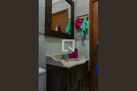 Casa de condomínio à venda com 117m², 3 quartos e 2 vagas Casa de condomínio à venda com 117m², 3 quartos e 2 vagasBanheiro