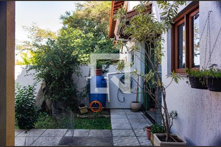 Casa de condomínio à venda com 117m², 3 quartos e 2 vagas Casa de condomínio à venda com 117m², 3 quartos e 2 vagasQuintal