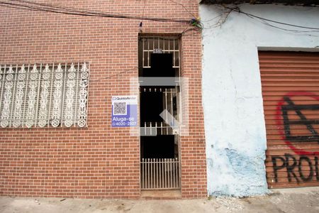 Casa para alugar com 50m², 1 quarto e sem vaga Casa para alugar com 50m², 1 quarto e sem vagaFachada