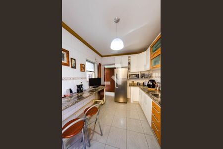 Apartamento para alugar com 134m², 3 quartos e 2 vagasCozinha