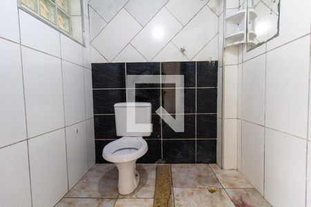 Banheiro de casa para alugar com 1 quarto, 40m² em Vila Nhocune, São Paulo