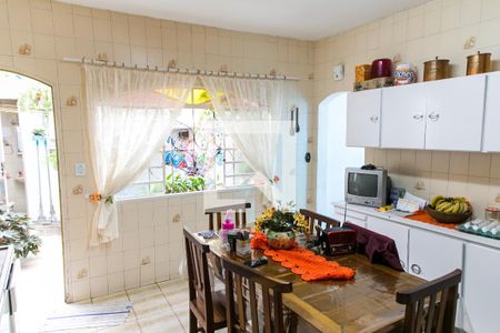 Casa à venda com 100m², 2 quartos e 1 vagaCozinha