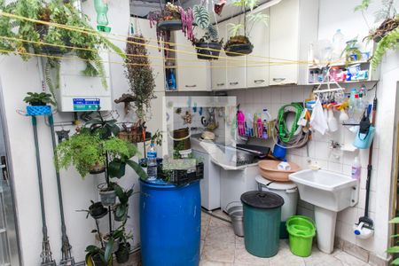 Casa à venda com 100m², 2 quartos e 1 vagaÁrea de Serviço