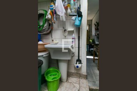 Casa à venda com 100m², 2 quartos e 1 vagaÁrea de Serviço