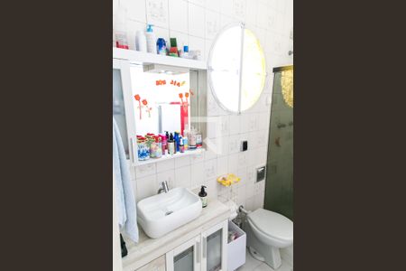 Casa à venda com 100m², 2 quartos e 1 vagaBanheiro