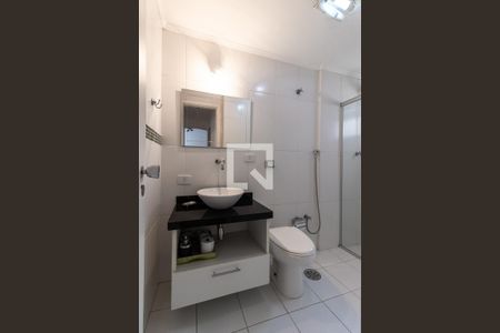 Apartamento para alugar com 66m², 2 quartos e 1 vaga Apartamento para alugar com 66m², 2 quartos e 1 vagaBanheiro