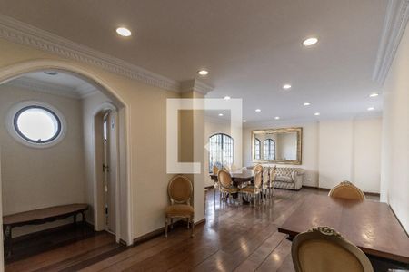 Apartamento para alugar com 66m², 2 quartos e 1 vaga Apartamento para alugar com 66m², 2 quartos e 1 vagaÁrea comum - Salão de festas