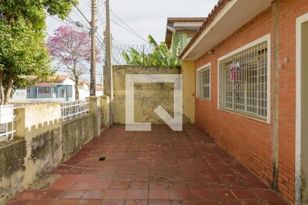 Casa à venda com 270m², 4 quartos e 3 vagas Casa à venda com 270m², 4 quartos e 3 vagasFachada