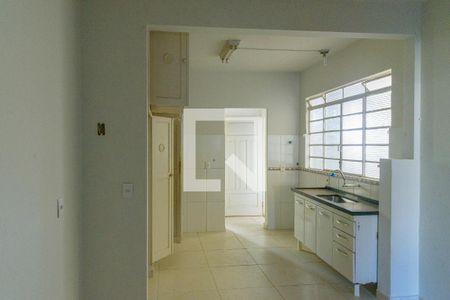 Casa à venda com 270m², 4 quartos e 3 vagas Casa à venda com 270m², 4 quartos e 3 vagasCozinha