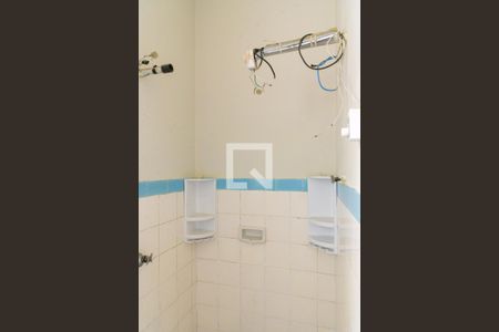 Casa à venda com 270m², 4 quartos e 3 vagas Casa à venda com 270m², 4 quartos e 3 vagasBanheiro
