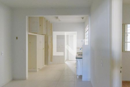 Casa à venda com 270m², 4 quartos e 3 vagas Casa à venda com 270m², 4 quartos e 3 vagasCozinha