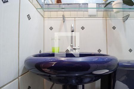 Casa à venda com 313m², 3 quartos e 2 vagas Casa à venda com 313m², 3 quartos e 2 vagasBanheiro