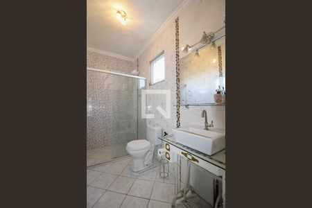 Casa à venda com 313m², 3 quartos e 2 vagas Casa à venda com 313m², 3 quartos e 2 vagasBanheiro da Suíte 1