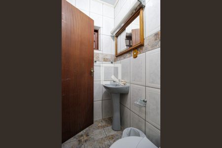 Casa à venda com 313m², 3 quartos e 2 vagas Casa à venda com 313m², 3 quartos e 2 vagasBanheiro de Serviço